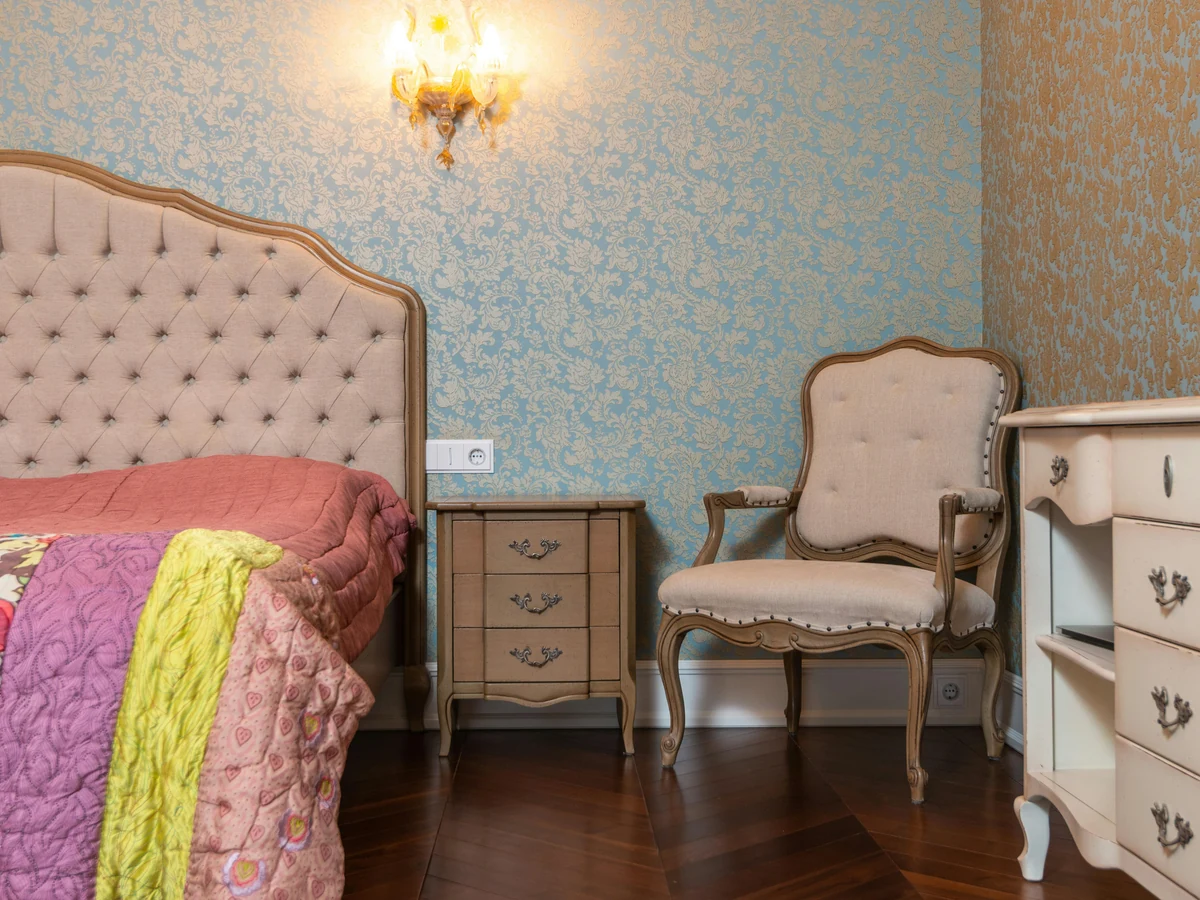 Classic ornate bedroom interior painting in Sevenoaks by Sevenoaks Painters